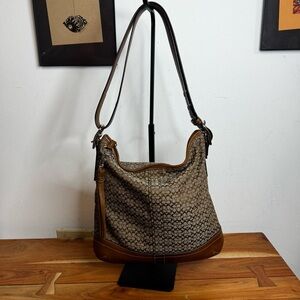 Coach Signature Monogram Tan Canvas Hobo Shoulder/ Crossbody Bag Y2k-era